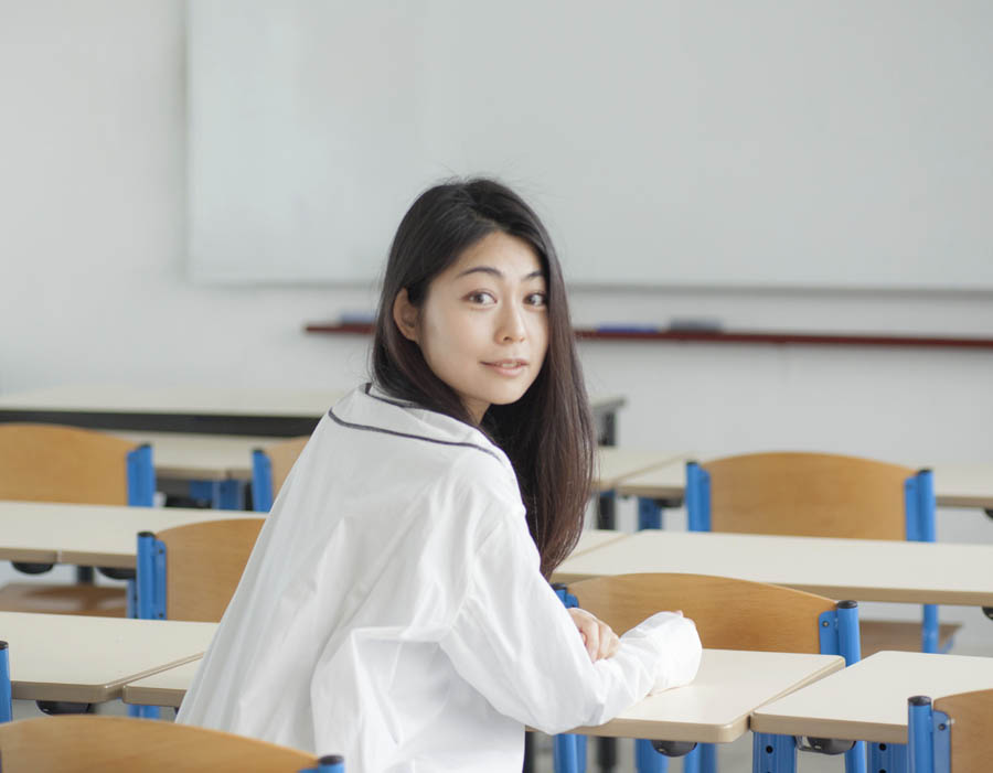 Aki Inomata img